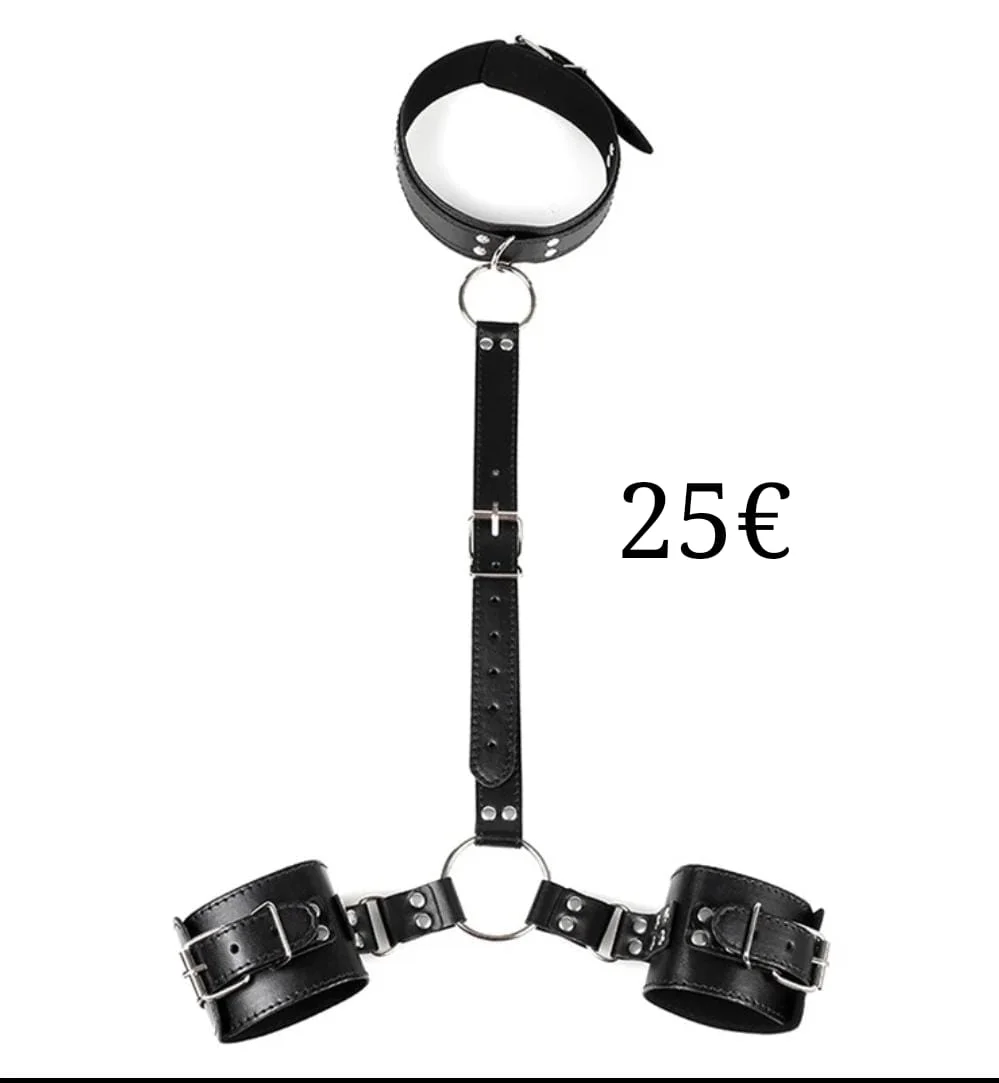 Collar with Wrist Cuffs Bondage Set